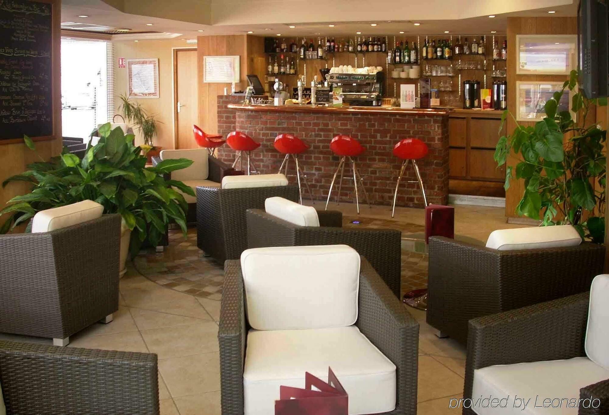 Mercure Abbeville Centre - Porte De La Baie De Somme Exterior foto